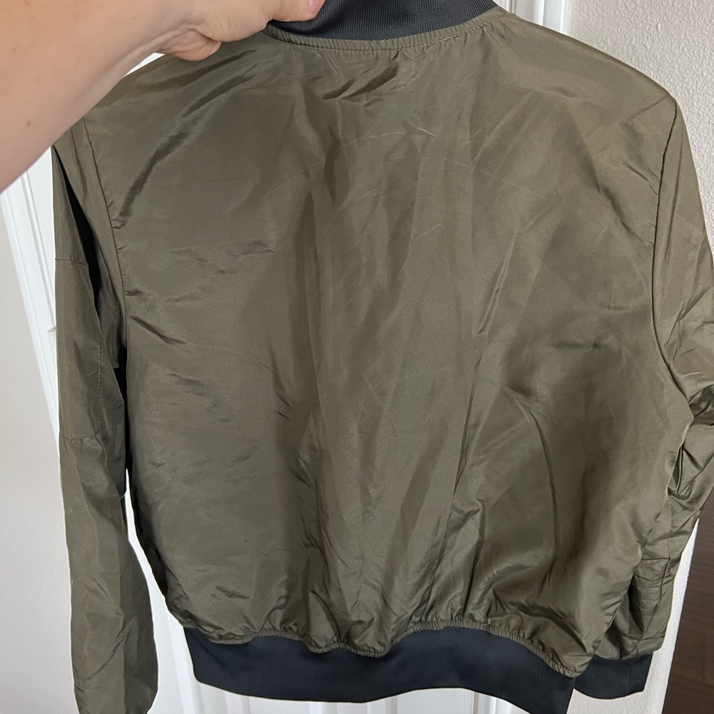 Short jacket - Picture 2 of 3